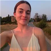 Estudiante con nivel C1 de inglés y nivel nativo de catalán y español dispuesta a dar clases en Barcelona a partir de Octubre.